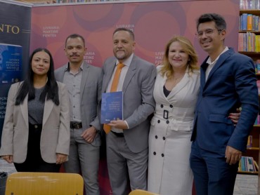 Ricardo Caires dos Santos lança o livro Estudos Avançados de Direito Militar – Volume 3 - Foto 1