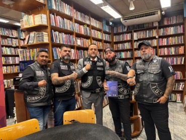 Ricardo Caires dos Santos lança o livro Estudos Avançados de Direito Militar – Volume 3 - Foto 9