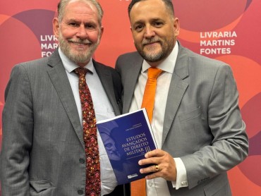 Ricardo Caires dos Santos lança o livro Estudos Avançados de Direito Militar – Volume 3 - Foto 5